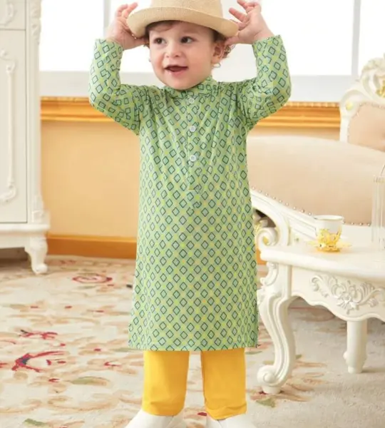 Kids Fashionable Hoodie Set, Kids Clothing Print and Trousers Two-Piece Set